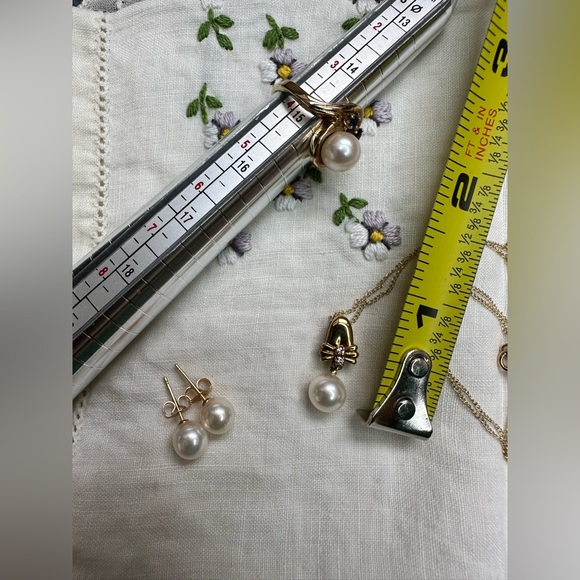 14 K gold chain with pearl pendant with Two diamonds, 14k earrings and r… - Picture 5 of 16